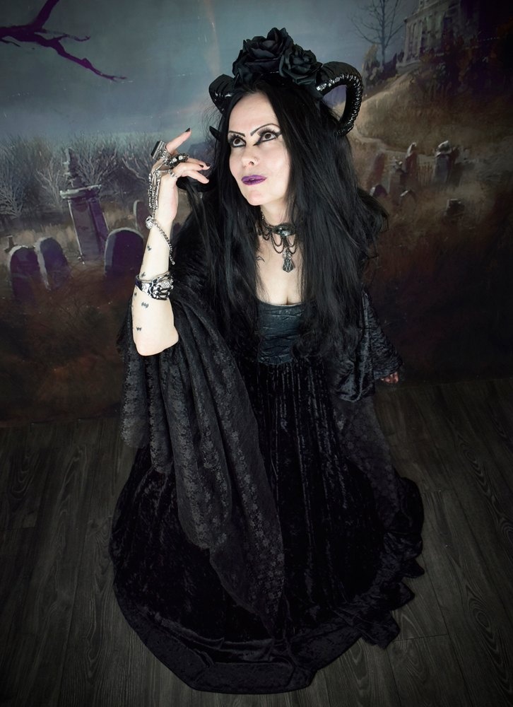 Elbereth Gown - crushed velvet medieval renaissance dress by Moonmaiden Gothic Clothing