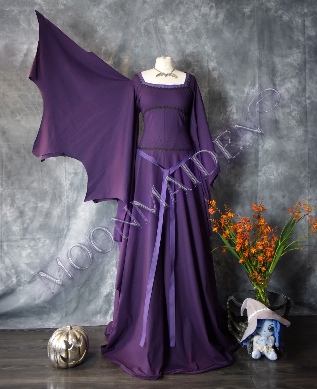 Lily Munster Deluxe Gown in Purple