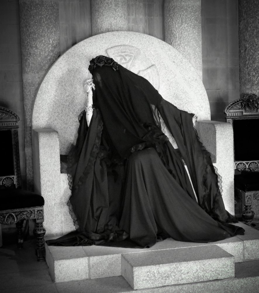 Spookerveil - lace trimmed mesh witchy veil by Moonmaiden Gothic Clothing