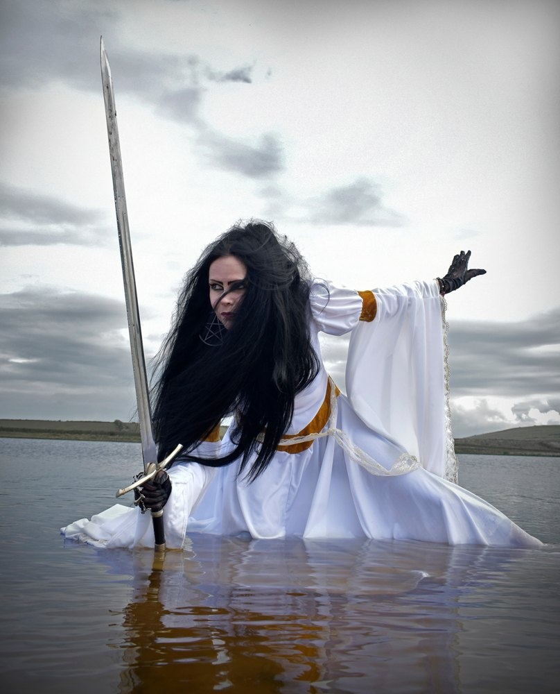 The Wight Enchantress Gown - velvet medieval renaissance dress by Moonmaiden Gothic Clothing