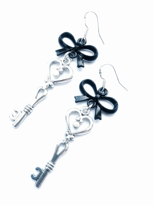 My Beautiful Gothic Key To My Heart Earrings