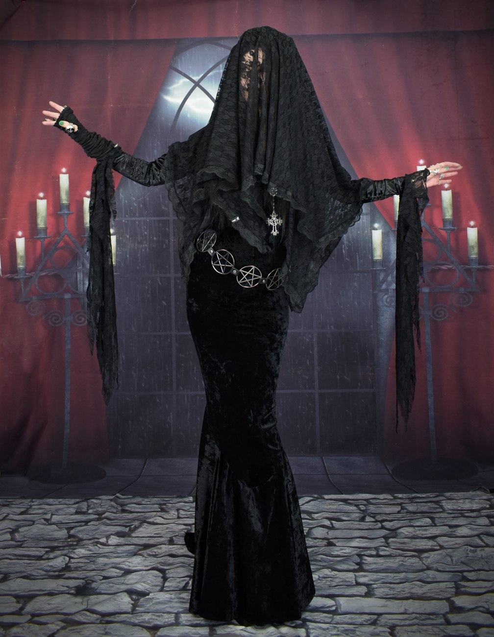Spookerveil - lace trimmed witchy veil by Moonmaiden Gothic Clothing
