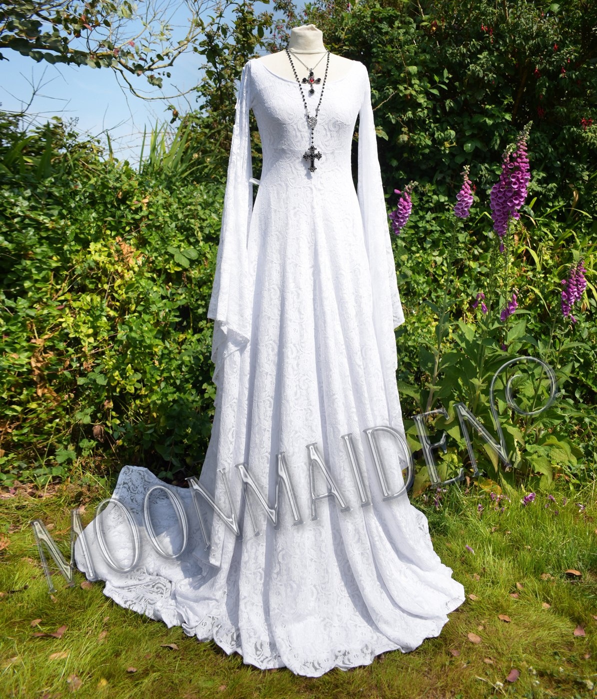 The Fall of Isolde Gown - cotton and lace medieval witchy elven dress by Moonmaiden Gothic Clothing