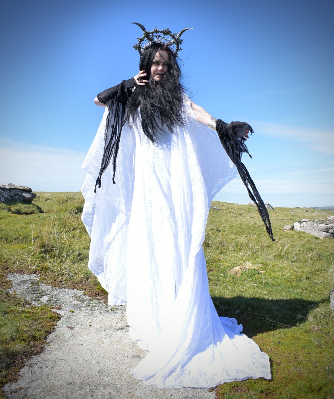 The Fall of Isolde Gown - cotton and lace medieval witchy elven dress by Moonmaiden Gothic Clothing