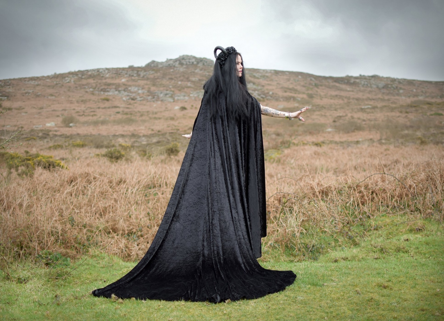 Circle of Fear Cloak - crushed velvet full circle witch cloak by Moonmaiden Gothic Clothing