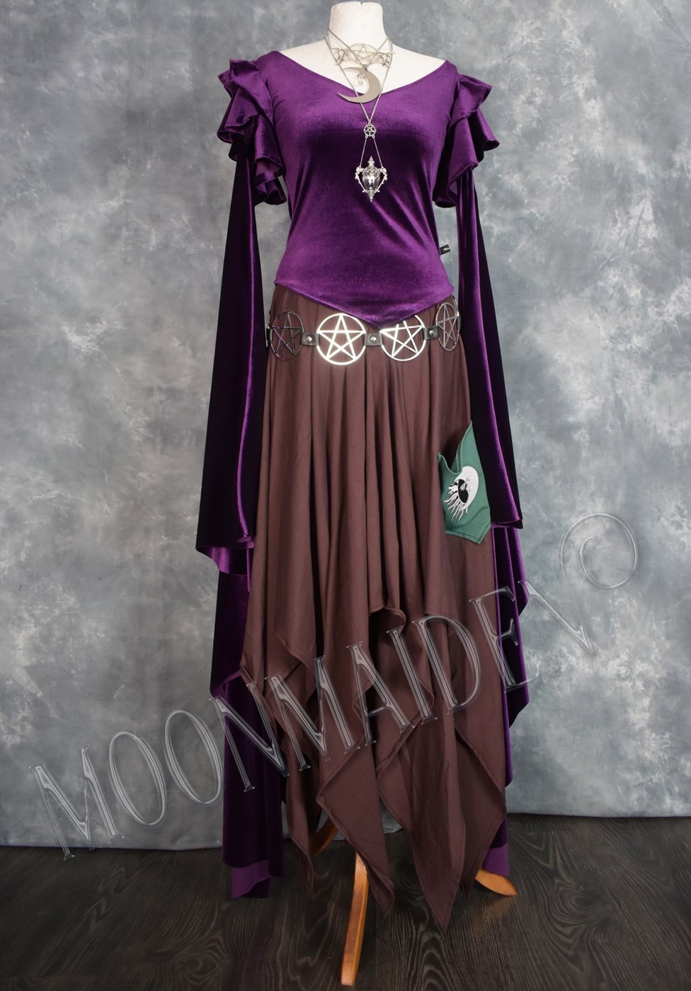 Aredhel Top - Spandex Velvet gothic witch elven top with epic sleeves by Moonmaiden Gothic Clothing