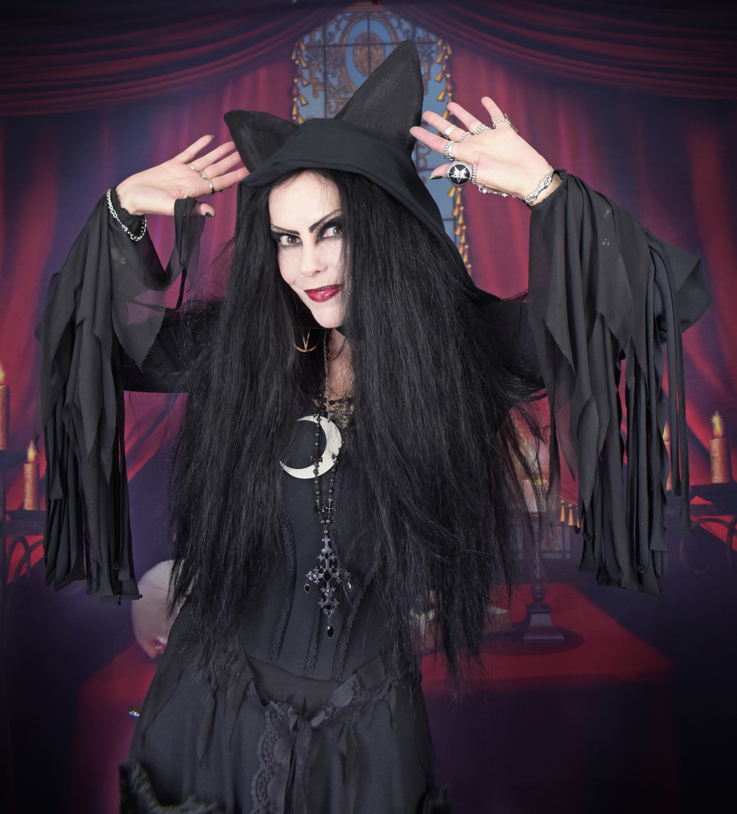 Queen Beruthiel Gown; the first gothic dress designed specifically for cat owners!!! :D