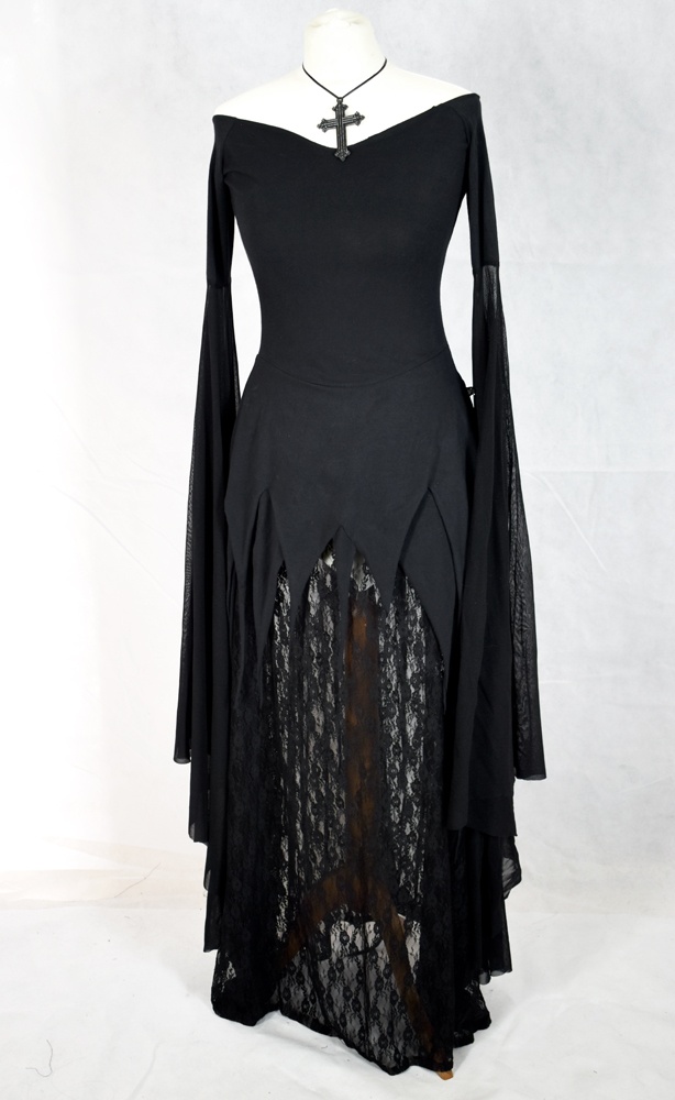 Lacewitch Skirt, worn under a Witch Dress Would a Witch Wear Dress!
