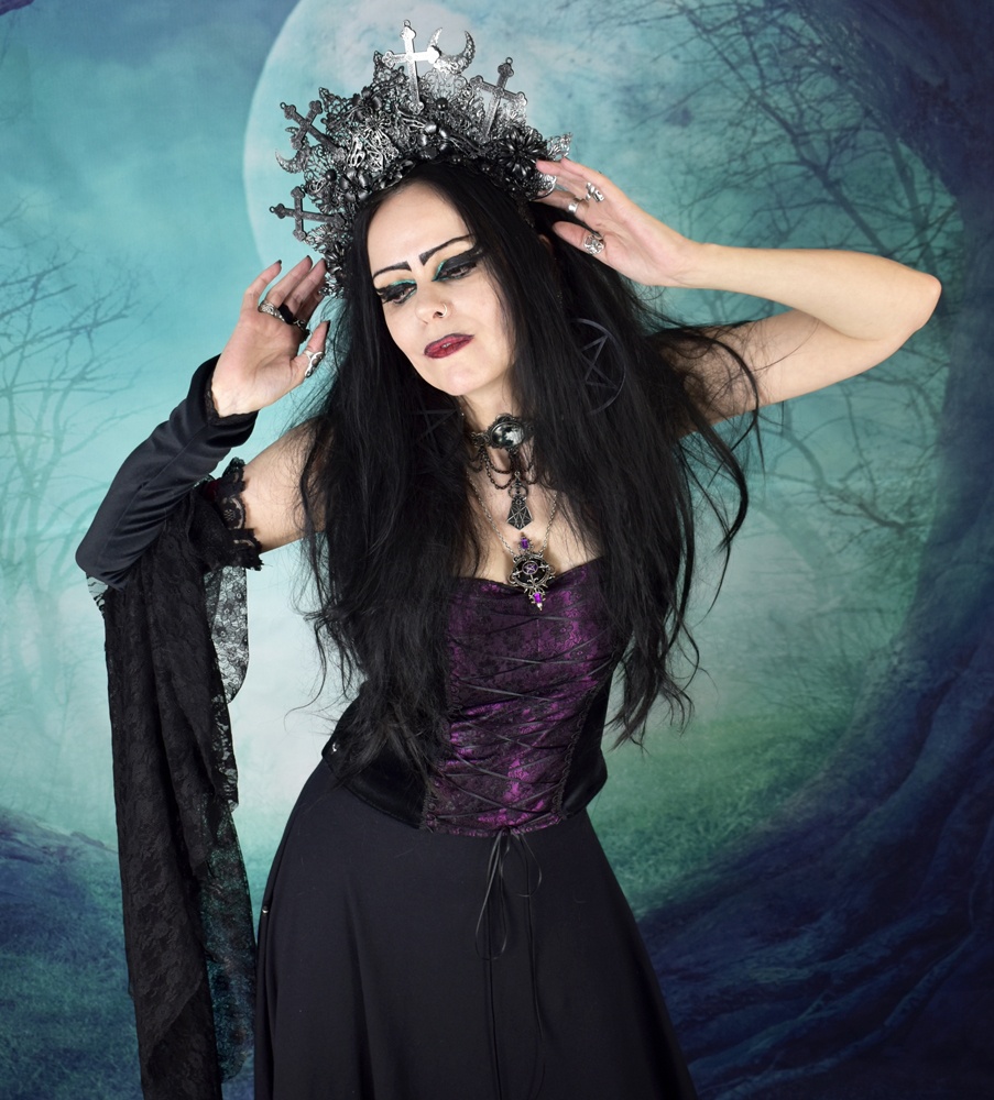 Basic Witch Bodice by Moonmaiden Gothic Clothing