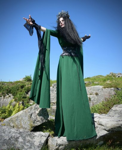 Forestwytch Gown