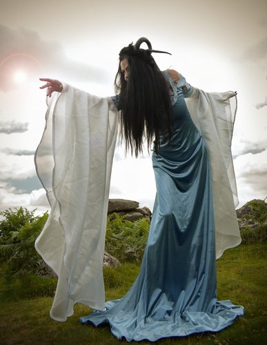 Arwen Requiem Deluxe Gown - Remaster